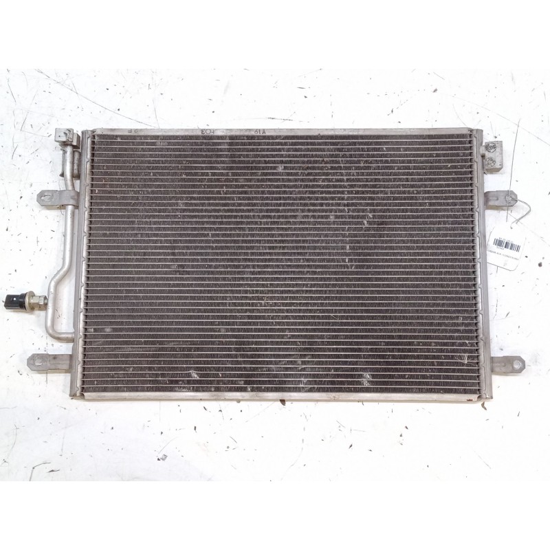 Recambio de radiador a/a /condensador para audi a4 b6 (8e2) 2.0 referencia OEM IAM 8E0260401D  