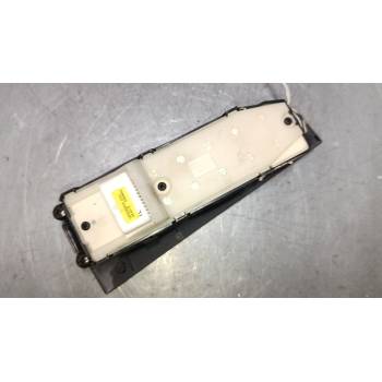 MANDO ELEVALUNAS DELANTERO IZQUIERDO 8482005100 
