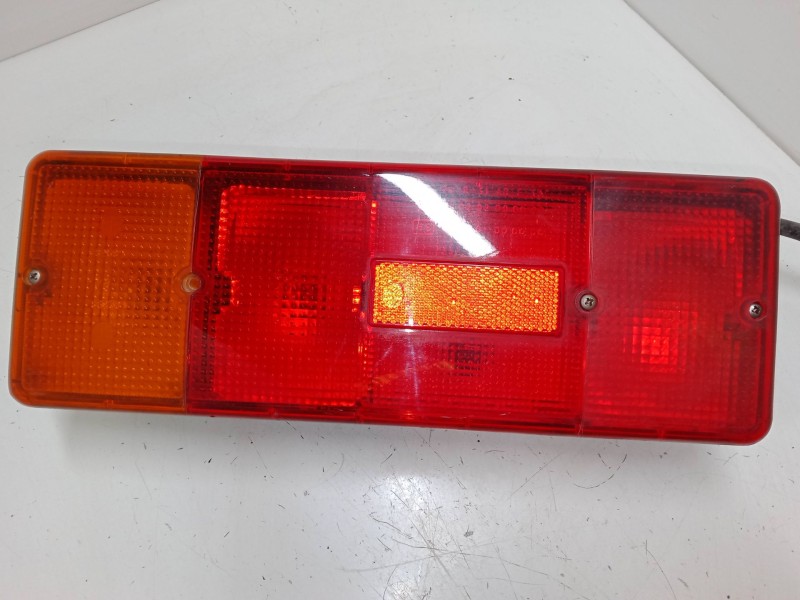 Recambio de piloto trasero izquierdo para mitsubishi canter fe659h referencia OEM IAM   