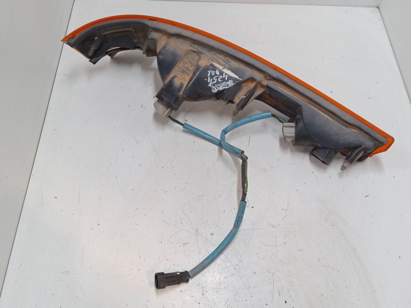 Recambio de intermitente delantero izquierdo para mitsubishi canter fe659h referencia OEM IAM   