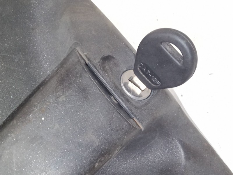 Recambio de maneta exterior puerta delantera derecha para scania scania p p 94gb 6x2 referencia OEM IAM   