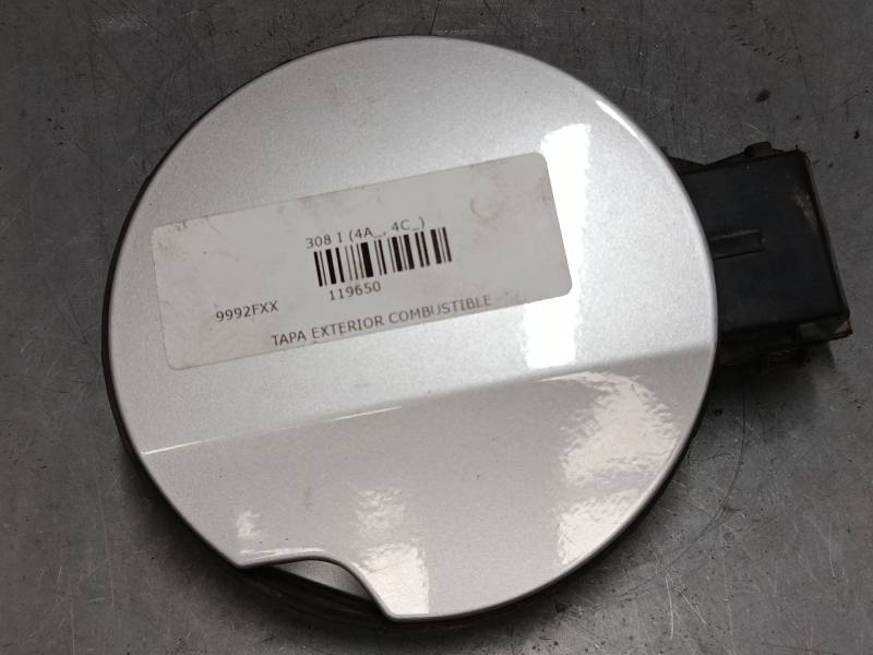 TAPA EXTERIOR COMBUSTIBLE 