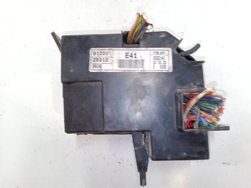 Recambio de caja reles / fusibles para hyundai accent ii (lc) 1.5 referencia OEM IAM 9120025310  