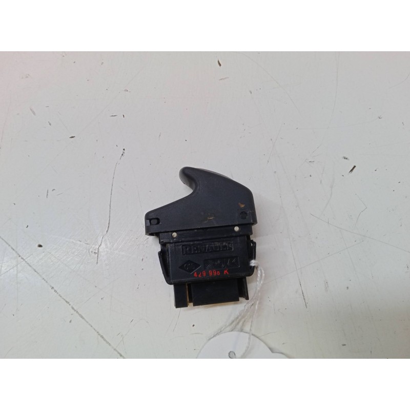 Recambio de mando elevalunas delantero derecho para renault clio ii (bb_, cb_) 1.2 (bb0a, bb0f, bb10, bb1k, bb28, bb2d, bb2h, cb