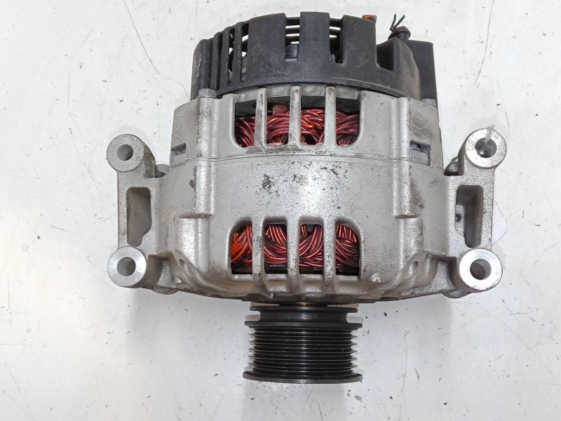 Recambio de alternador para audi a4 b6 (8e2) 2.0 referencia OEM IAM 06B903016AF  
