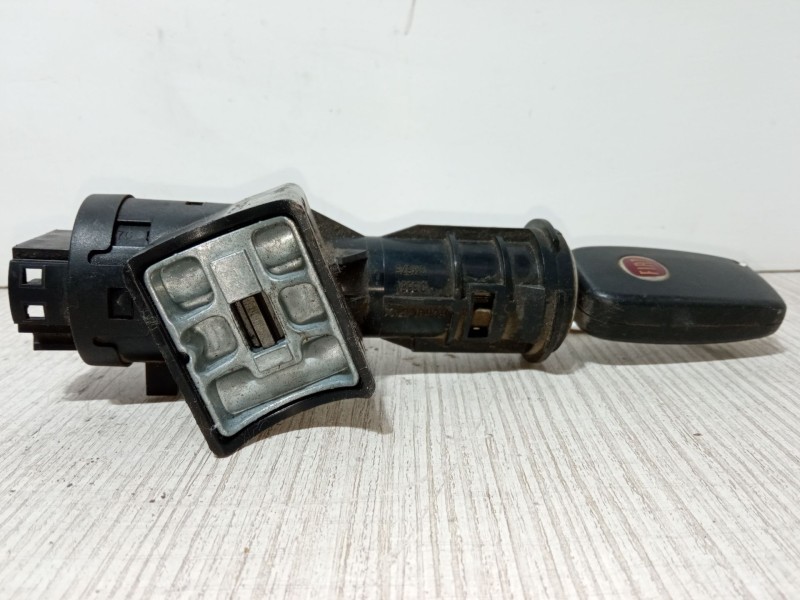 Recambio de clausor para fiat bravo ii (198_) 1.4 (198axa1b) referencia OEM IAM 51793869  