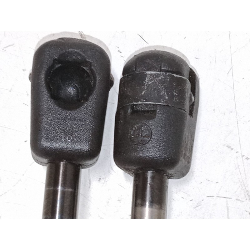 Recambio de amortiguadores malet/porton para hyundai santa fé i (sm) 2.0 crdi referencia OEM IAM   