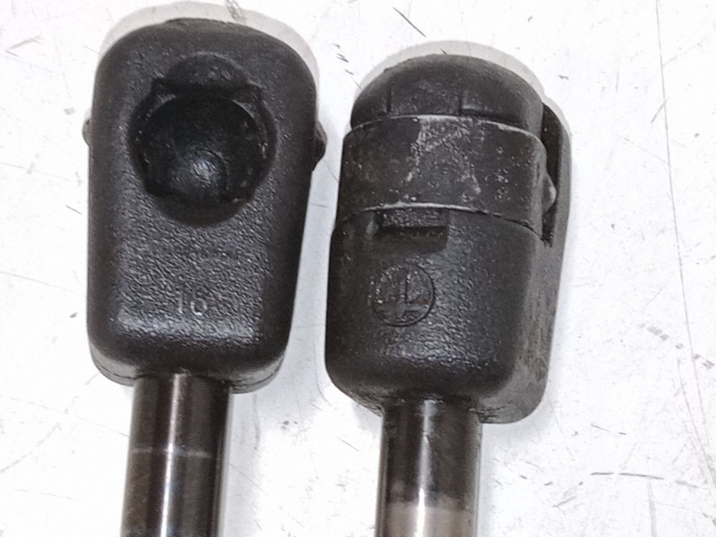 Recambio de amortiguadores malet/porton para hyundai santa fé i (sm) 2.0 crdi referencia OEM IAM   