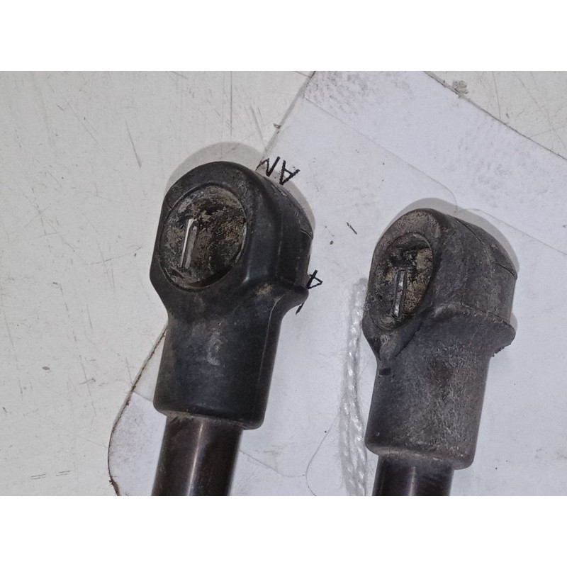 Recambio de amortiguadores malet/porton para seat ibiza iv st (6j8, 6p8) 1.6 tdi referencia OEM IAM   