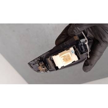 MANDO ELEVALUNAS TRASERO IZQUIERDO LH7427205020 