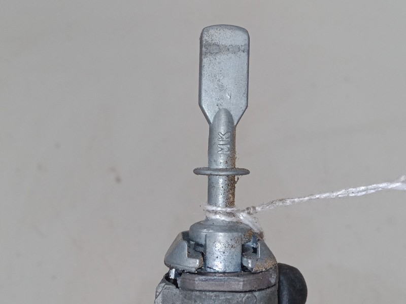 Recambio de bombin puerta delantera izquierda para volkswagen bora i (1j2) 1.9 sdi referencia OEM IAM   