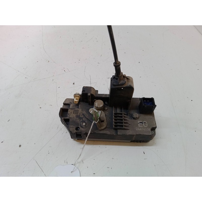 Recambio de cerradura puerta trasera izquierda para opel corsa c (x01) 1.2 (f08, f68) referencia OEM IAM 24414138  