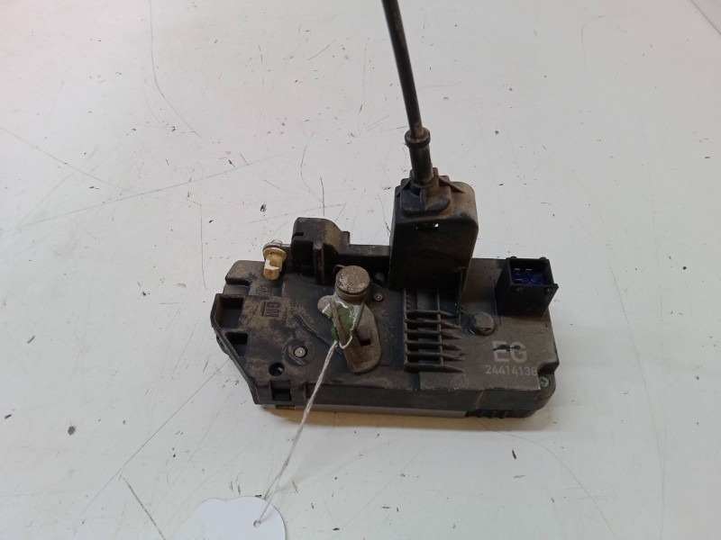 Recambio de cerradura puerta trasera izquierda para opel corsa c (x01) 1.2 (f08, f68) referencia OEM IAM 24414138  