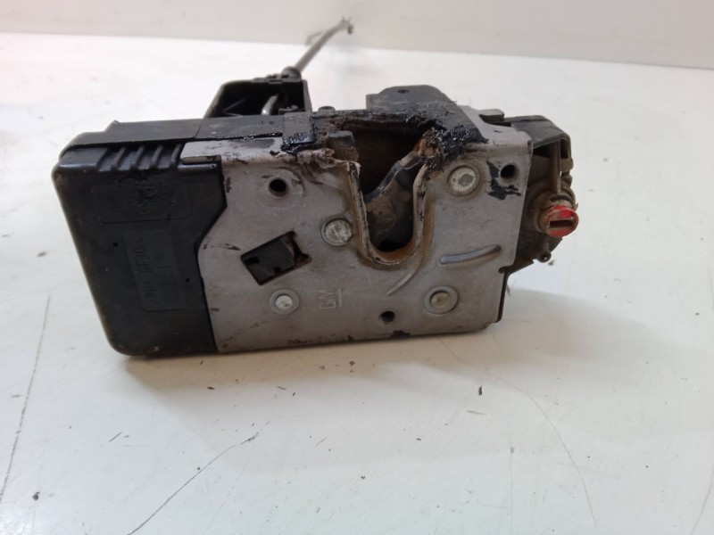 Recambio de cerradura puerta trasera izquierda para opel corsa c (x01) 1.2 (f08, f68) referencia OEM IAM 24414138  