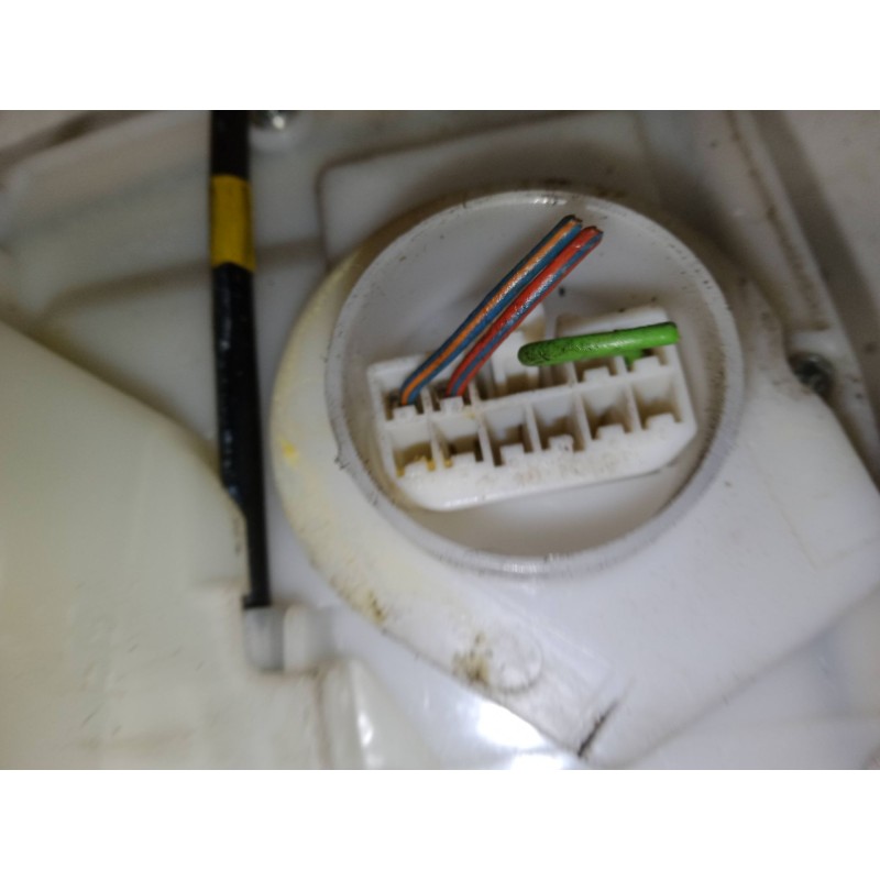 Recambio de cerradura puerta trasera izquierda para suzuki swift iii (mz, ez) 1.3 ddis (rs 413d) referencia OEM IAM   