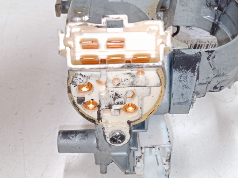 Recambio de clausor para citroën c-crosser (vu_, vv_) 2.2 hdi referencia OEM IAM 8670A039  