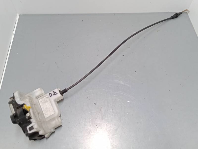 CERRADURA PUERTA DELANTERA DERECHA 