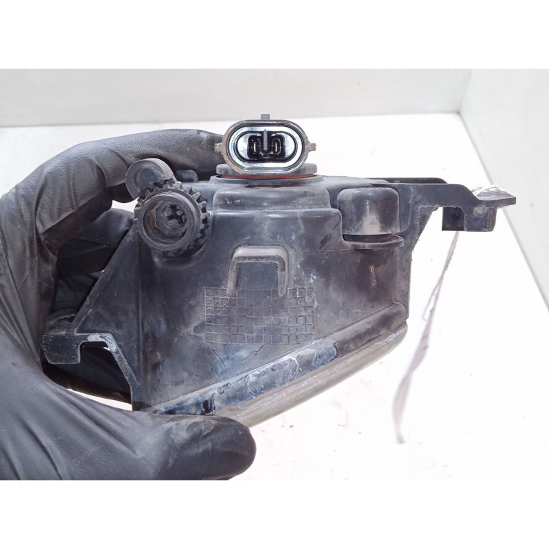 Recambio de faro antiniebla derecho para renault clio ii (bb_, cb_) 1.5 dci (b/cb07) referencia OEM IAM   