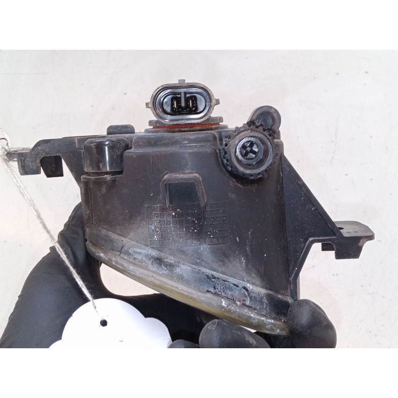 Recambio de faro antiniebla izquierdo para renault clio ii (bb_, cb_) 1.5 dci (b/cb07) referencia OEM IAM   