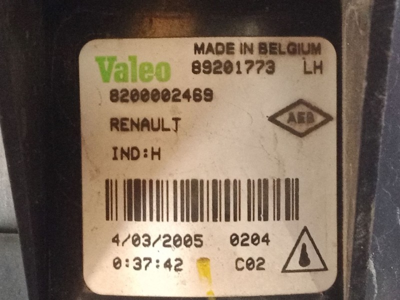 Recambio de faro antiniebla izquierdo para renault clio ii (bb_, cb_) 1.5 dci (b/cb07) referencia OEM IAM   