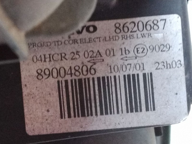 Recambio de faro derecho para volvo v70 ii (285) 2.4 referencia OEM IAM 8620687  89004806