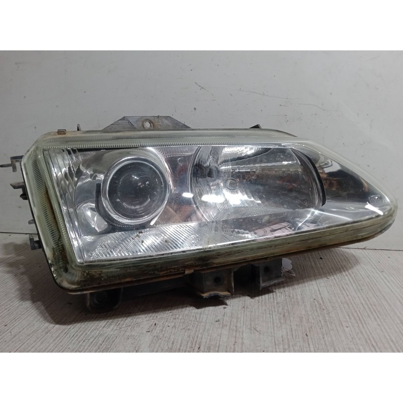 Recambio de faro derecho xenon para renault espace i (j11_) 2.0 (j/s112) referencia OEM IAM   