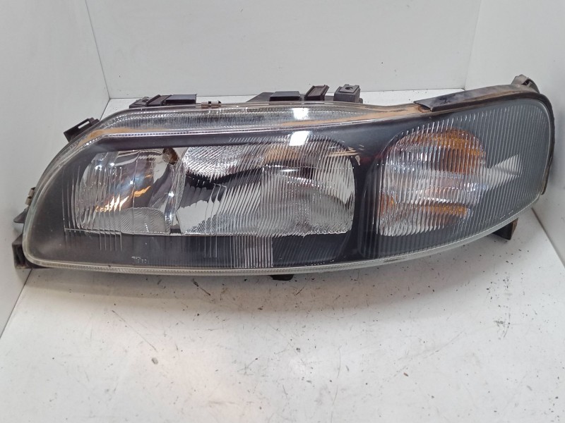 Recambio de faro izquierdo para volvo v70 ii (285) 2.4 referencia OEM IAM 043492  89014869