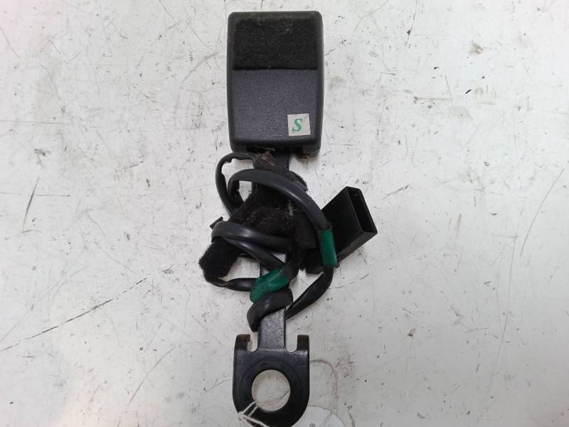 ANCLAJE CINTURON DELANTERO IZQUIERDO 
