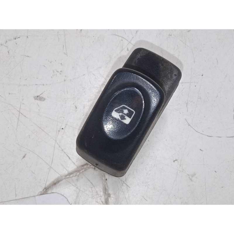 Recambio de mando elevalunas delantero izquierdo para renault clio ii (bb_, cb_) 1.2 (bb0a, bb0f, bb10, bb1k, bb28, bb2d, bb2h, 