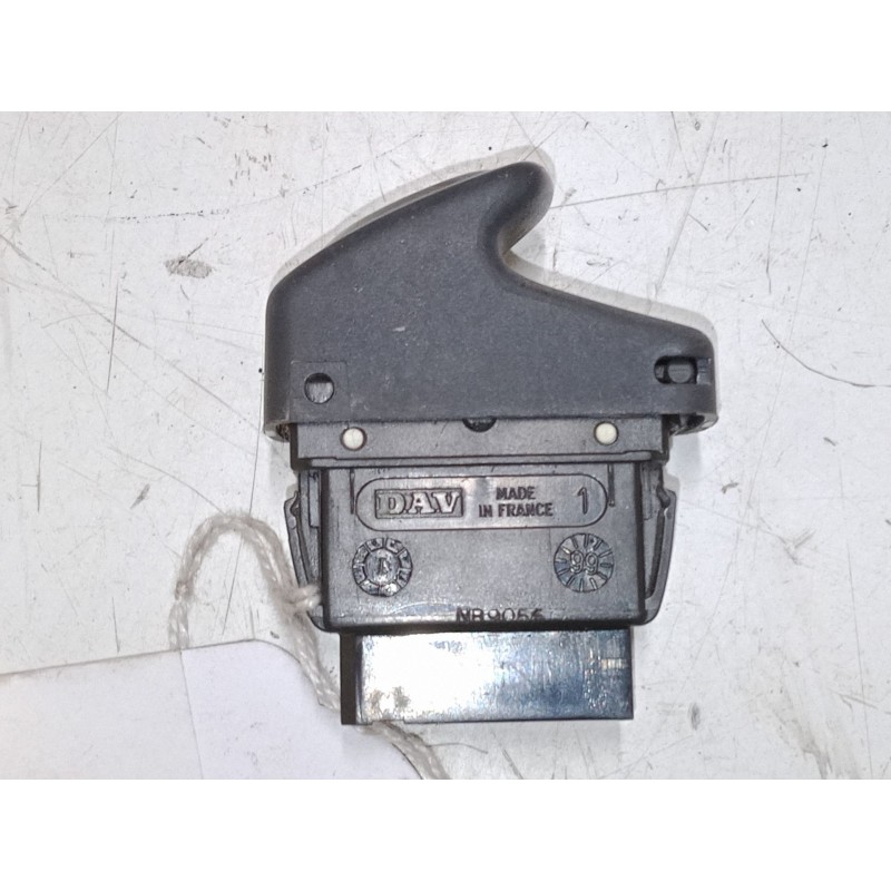 Recambio de mando elevalunas delantero izquierdo para renault clio ii (bb_, cb_) 1.2 (bb0a, bb0f, bb10, bb1k, bb28, bb2d, bb2h, 