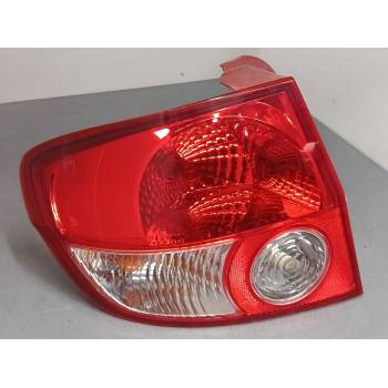 PILOTO TRASERO IZQUIERDO 9240110XXX 