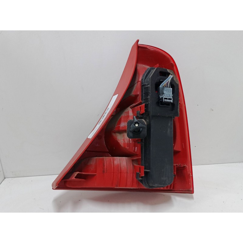 Recambio de piloto trasero izquierdo para renault clio ii (bb_, cb_) 1.5 dci (b/cb07) referencia OEM IAM   