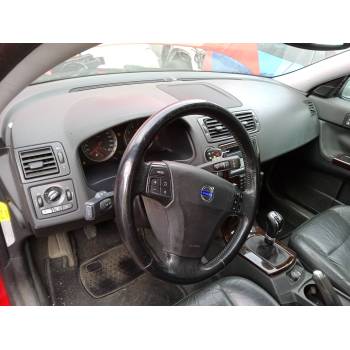 VOLVO V50 (545) de desguace
