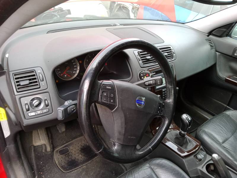 VOLVO V50 (545)