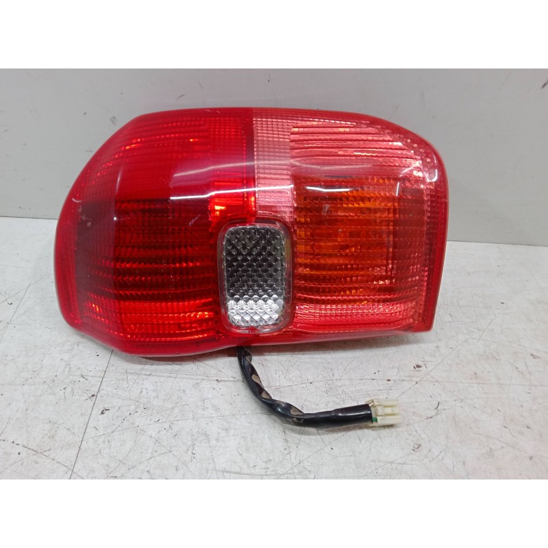 Recambio de piloto trasero derecho para toyota rav 4 ii (_a2_) 2.0 4wd (aca21, aca20) referencia OEM IAM   