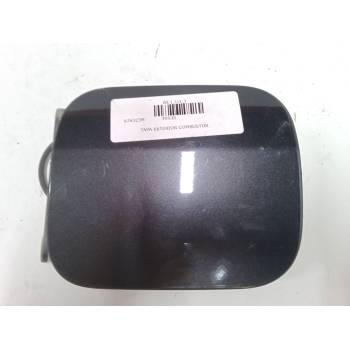 TAPA EXTERIOR COMBUSTIBLE 