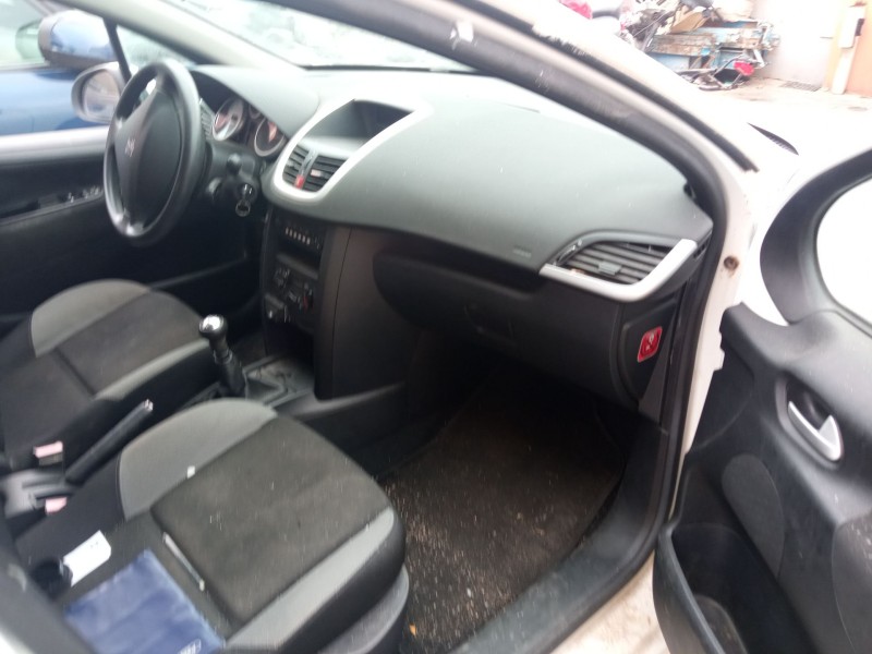 peugeot 207 sw (wk_) del año 2008