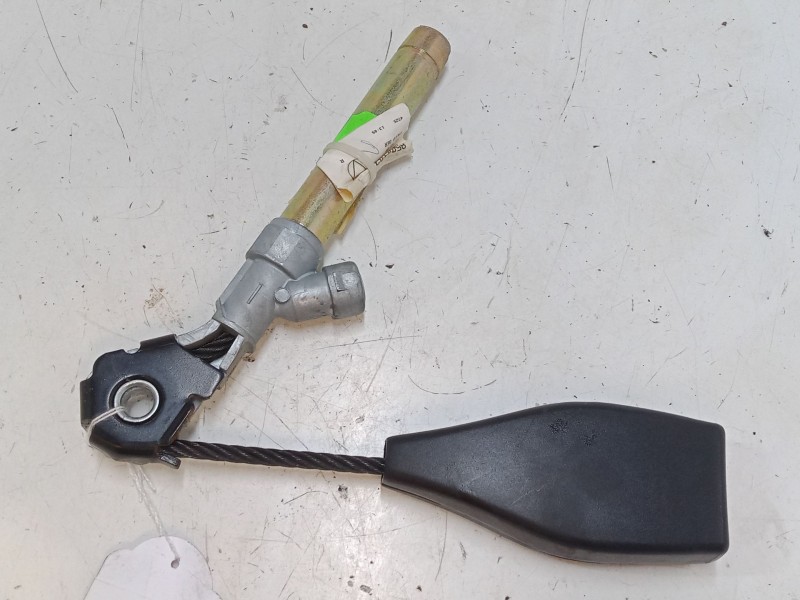 Recambio de anclaje cinturon trasero izquierdo para renault clio ii (bb_, cb_) 1.5 dci (b/cb07) referencia OEM IAM   