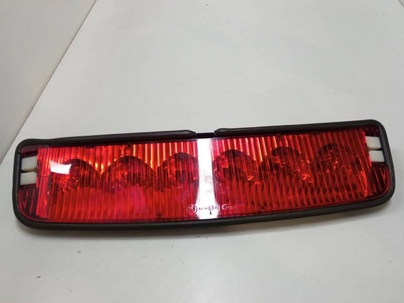 LUZ CENTRAL DE FRENO 