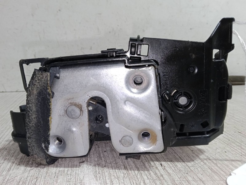Recambio de cerradura puerta trasera derecha para renault captur i (j5_, h5_) 1.2 tce 120 referencia OEM IAM   