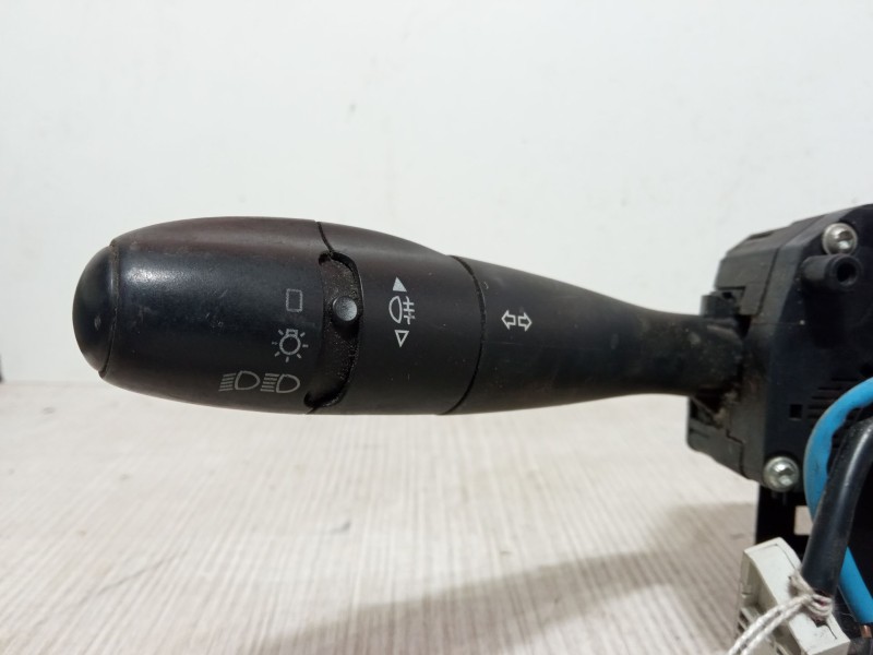 Recambio de mando luces para peugeot 207/207+ (wa_, wc_) 1.4 16v referencia OEM IAM 96657288XT 261133 B6 240908 S 0057 