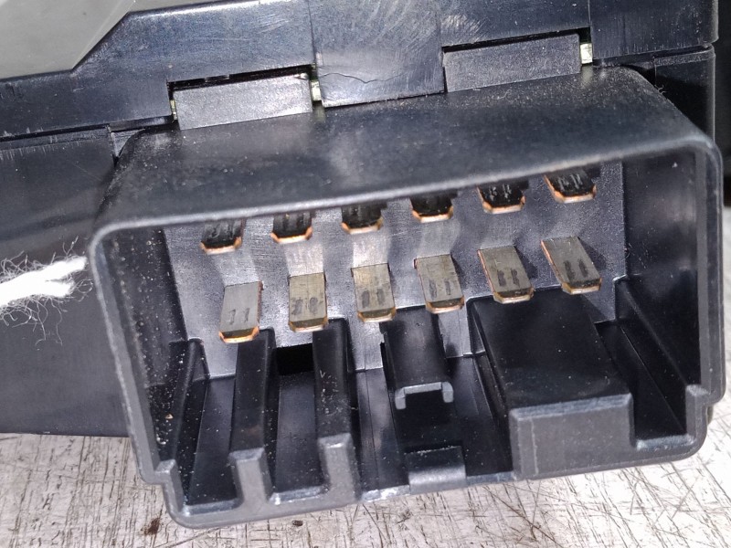 Recambio de mando elevalunas delantero izquierdo para volvo v70 ii (285) 2.4 referencia OEM IAM   