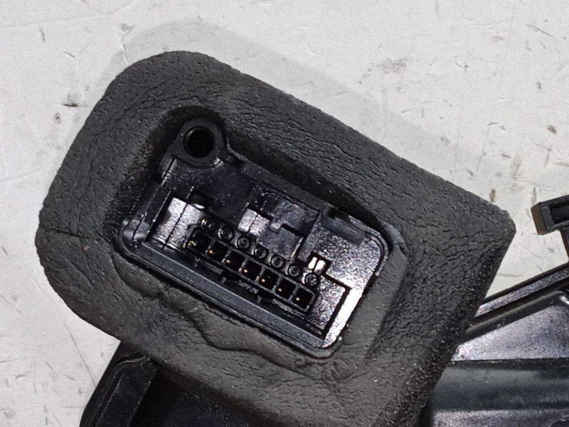 Recambio de cerradura puerta delantera izquierda para skoda yeti (5l) 1.2 tsi referencia OEM IAM   