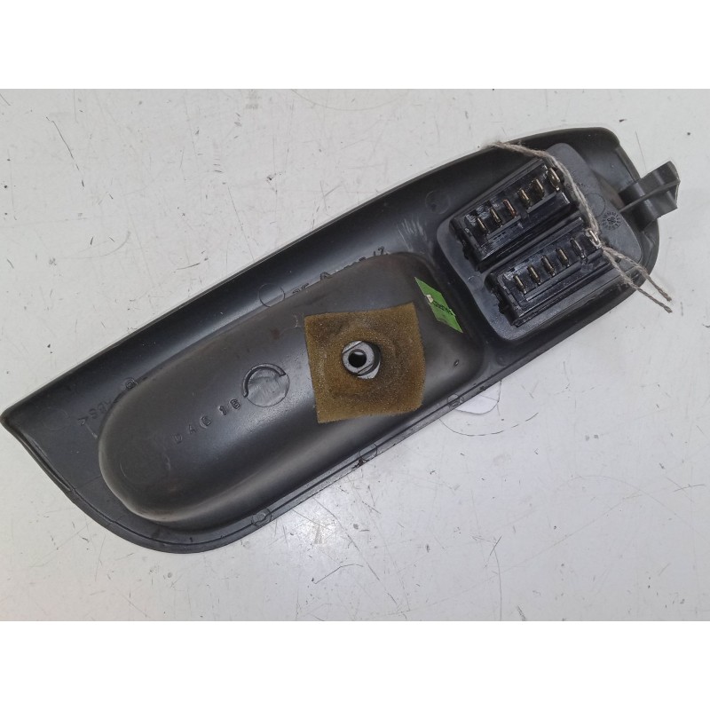 Recambio de mando elevalunas delantero izquierdo para renault scénic i monospace (ja0/1_, fa0_) 1.4 16v (ja0d, ja1h, ja0w, ja10)