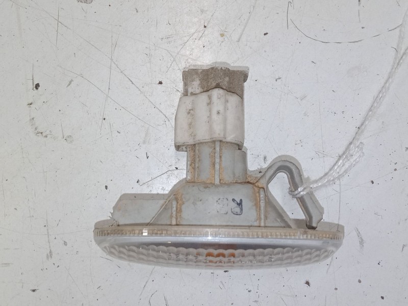 Recambio de intermitente lateral derecho para mazda 6 sedán (gg) 2.0 di (gg14) referencia OEM IAM   