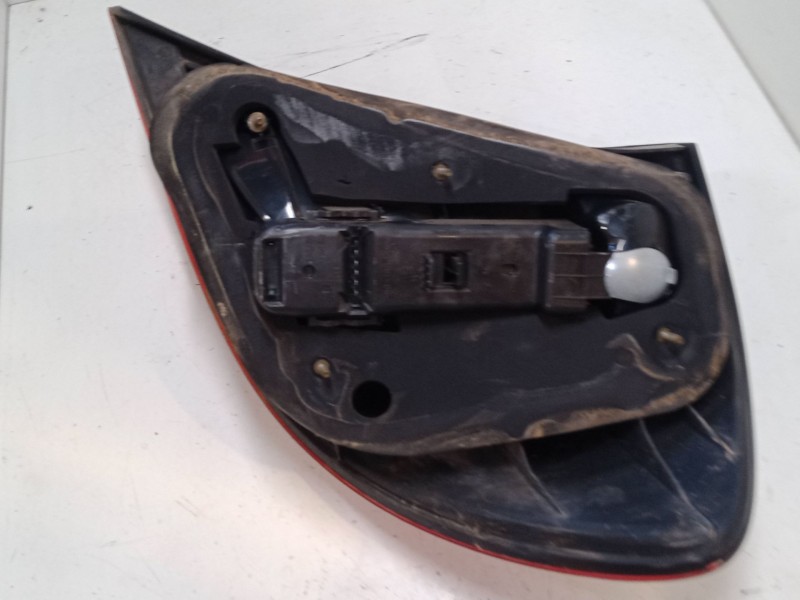 Recambio de piloto trasero izquierdo para mercedes-benz clase c coupé (cl203) c 220 cdi (203.706) referencia OEM IAM   