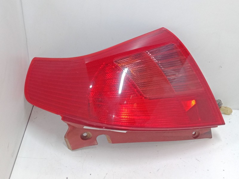 Recambio de piloto trasero derecho para suzuki swift iii (mz, ez) 1.3 (rs 413) referencia OEM IAM   