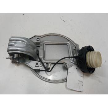TAPA EXTERIOR COMBUSTIBLE 