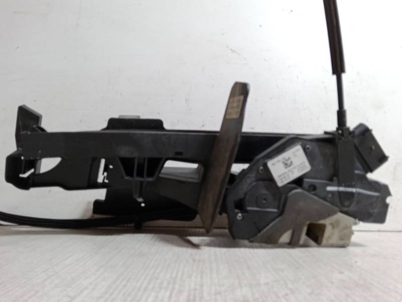CERRADURA PUERTA DELANTERA IZQUIERDA 