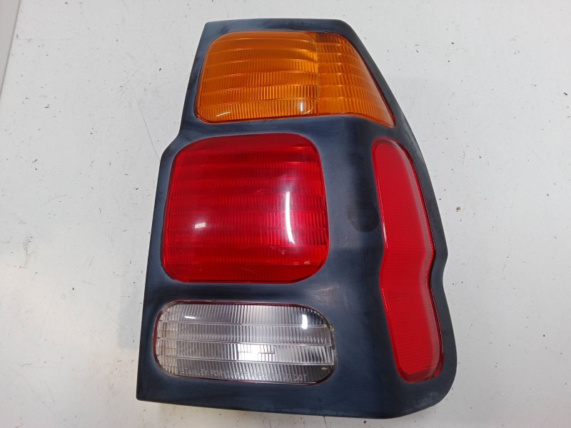 Recambio de piloto trasero derecho para mitsubishi montero sport i (k7_, k9_) 2.5 td (k94w, k74t) referencia OEM IAM   